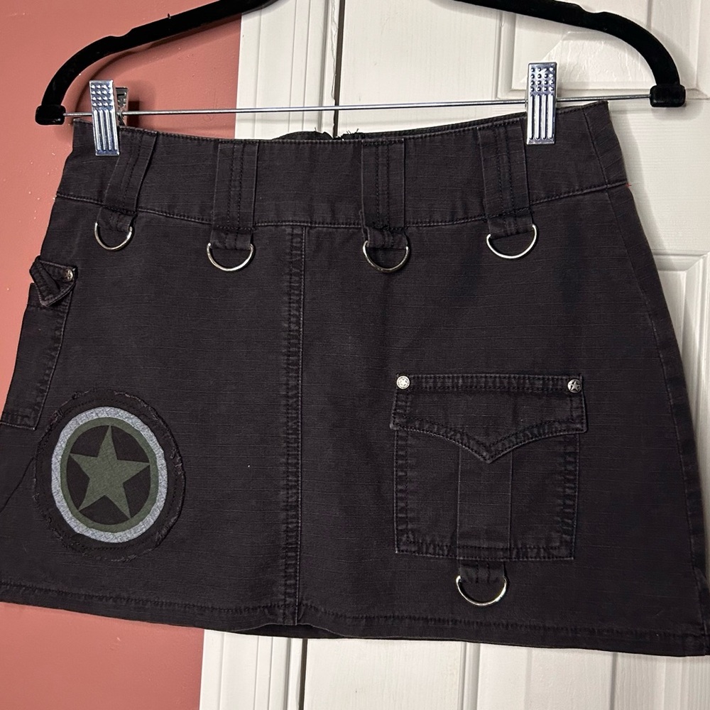 Morbid threads skirt